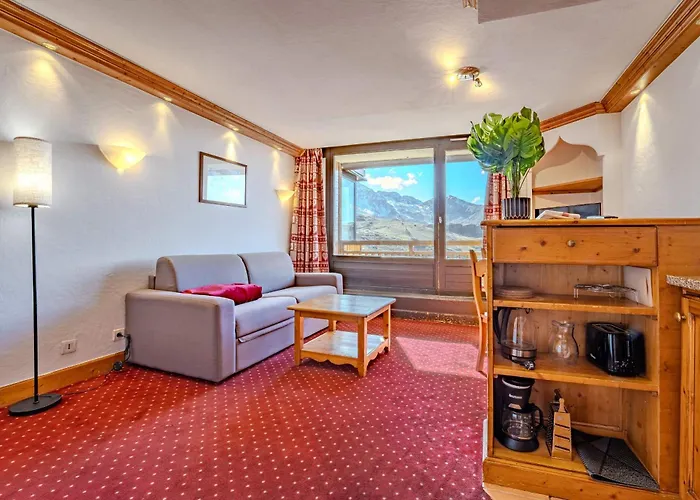 View 1br&bunks With Balcony In Centre - Résidence Le Blanc *